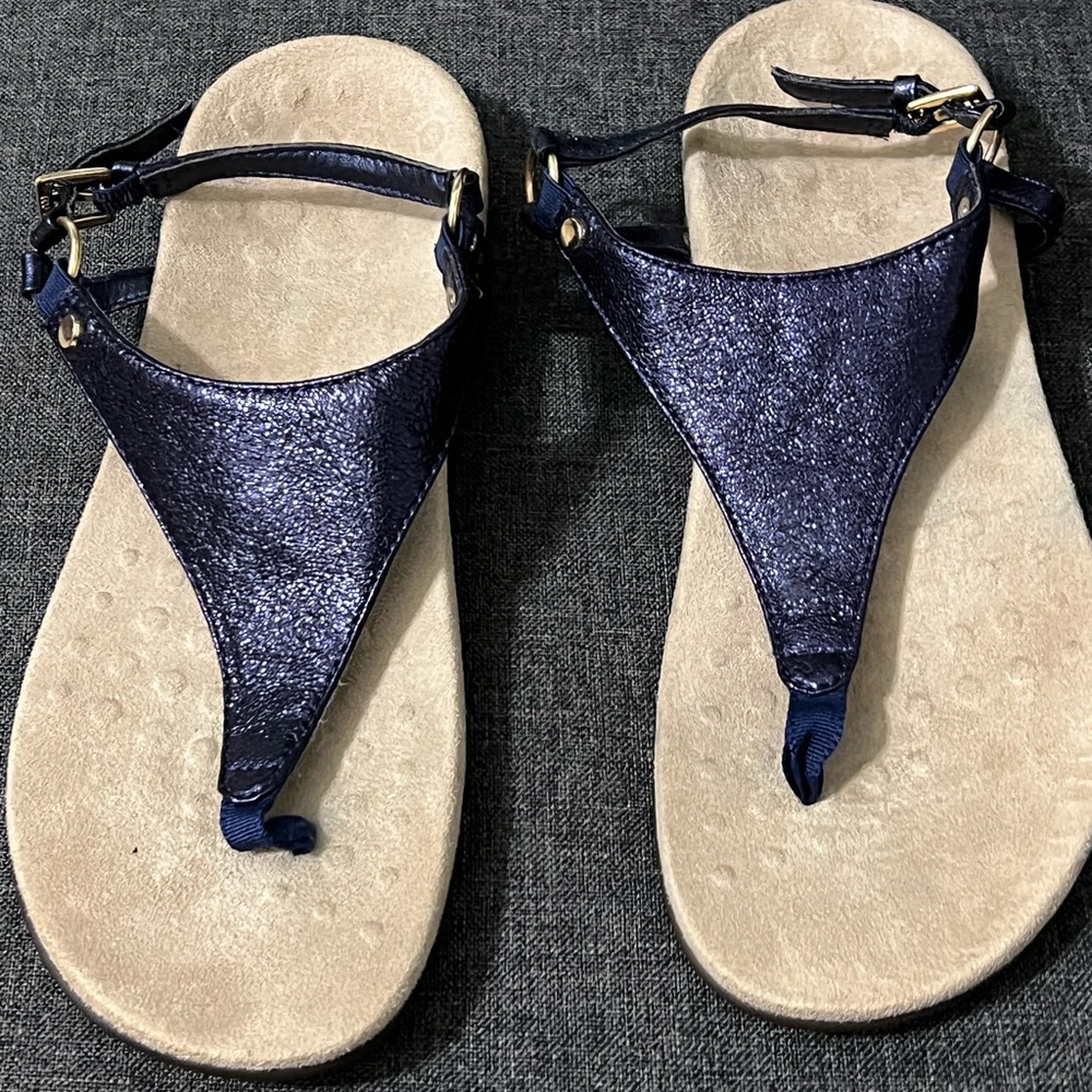 Vionic shoes size 8.🌹🌹🌹